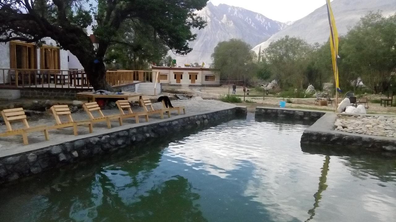 Lotus Eco Resort Hundar Luaran gambar